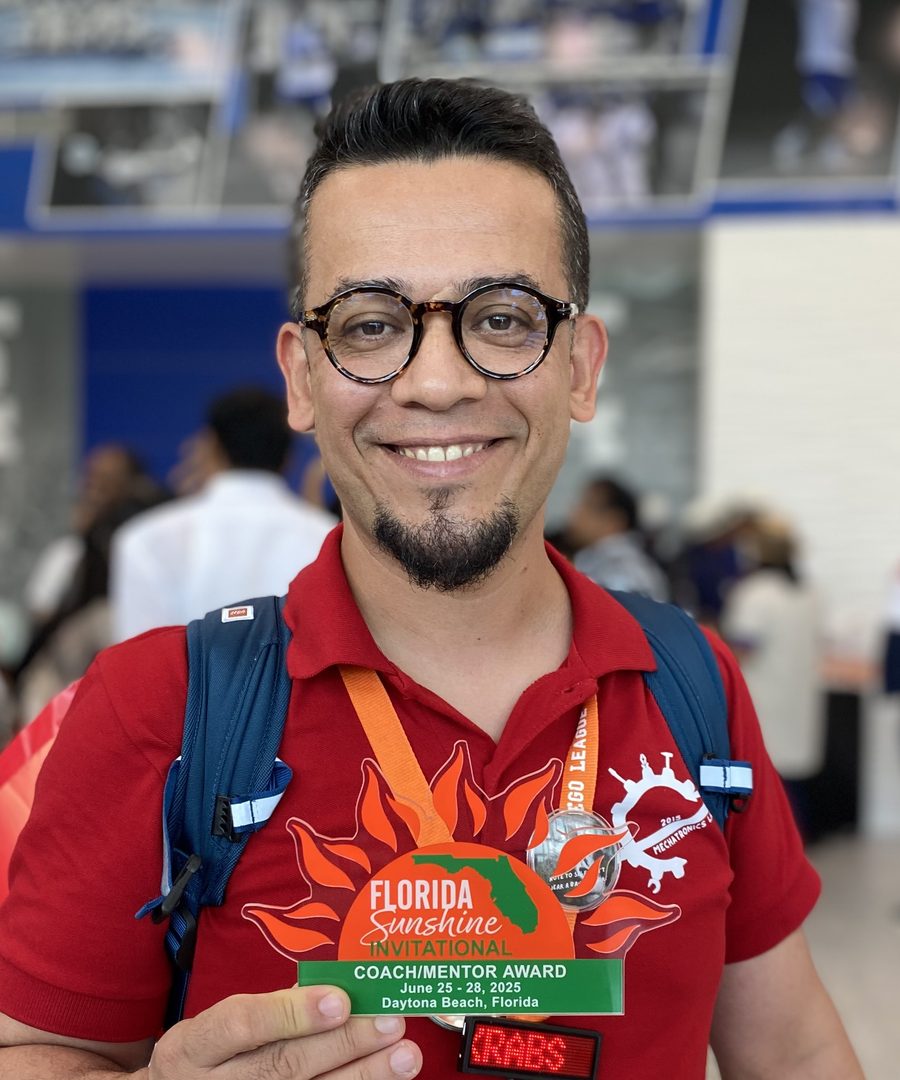Oğuzhan Köse, Florida'da aldığı Coach Award ödülüyle